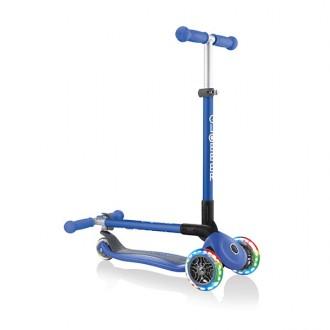 Patinete plegable Primo azul con luces en las ruedas Globber