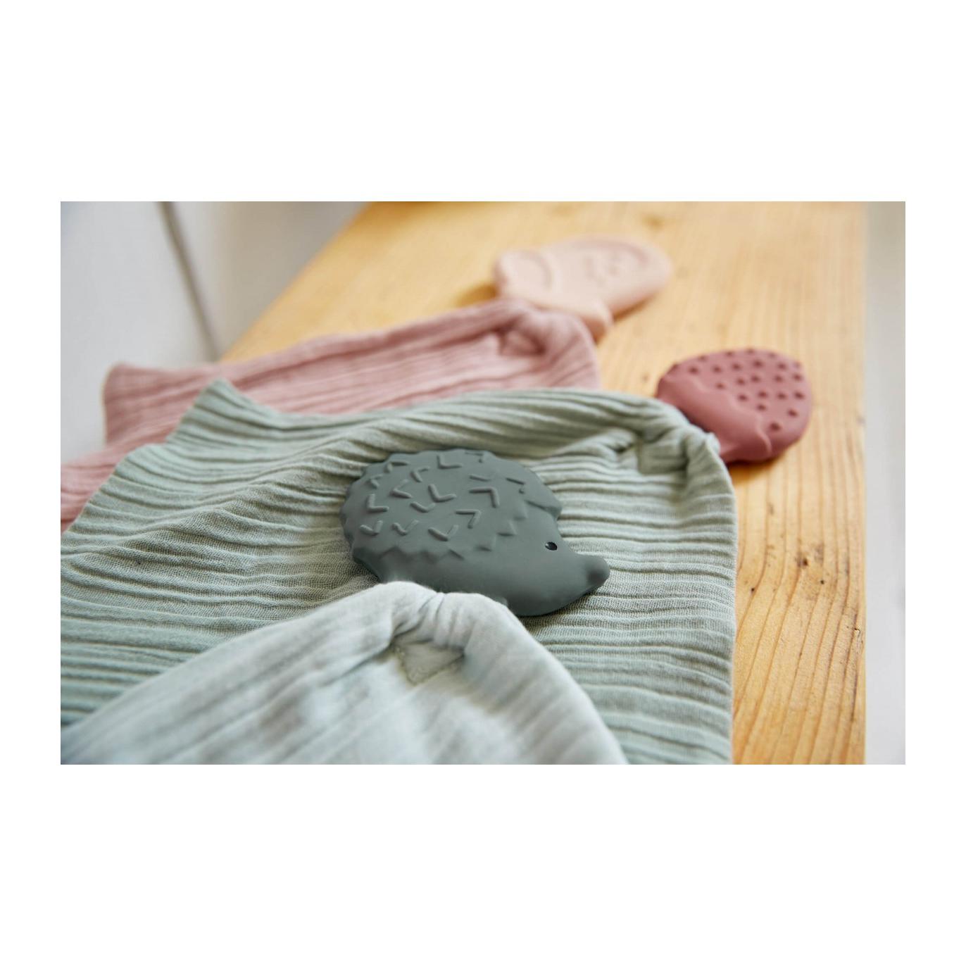 Muselina con mordedor erizo gris Lässig