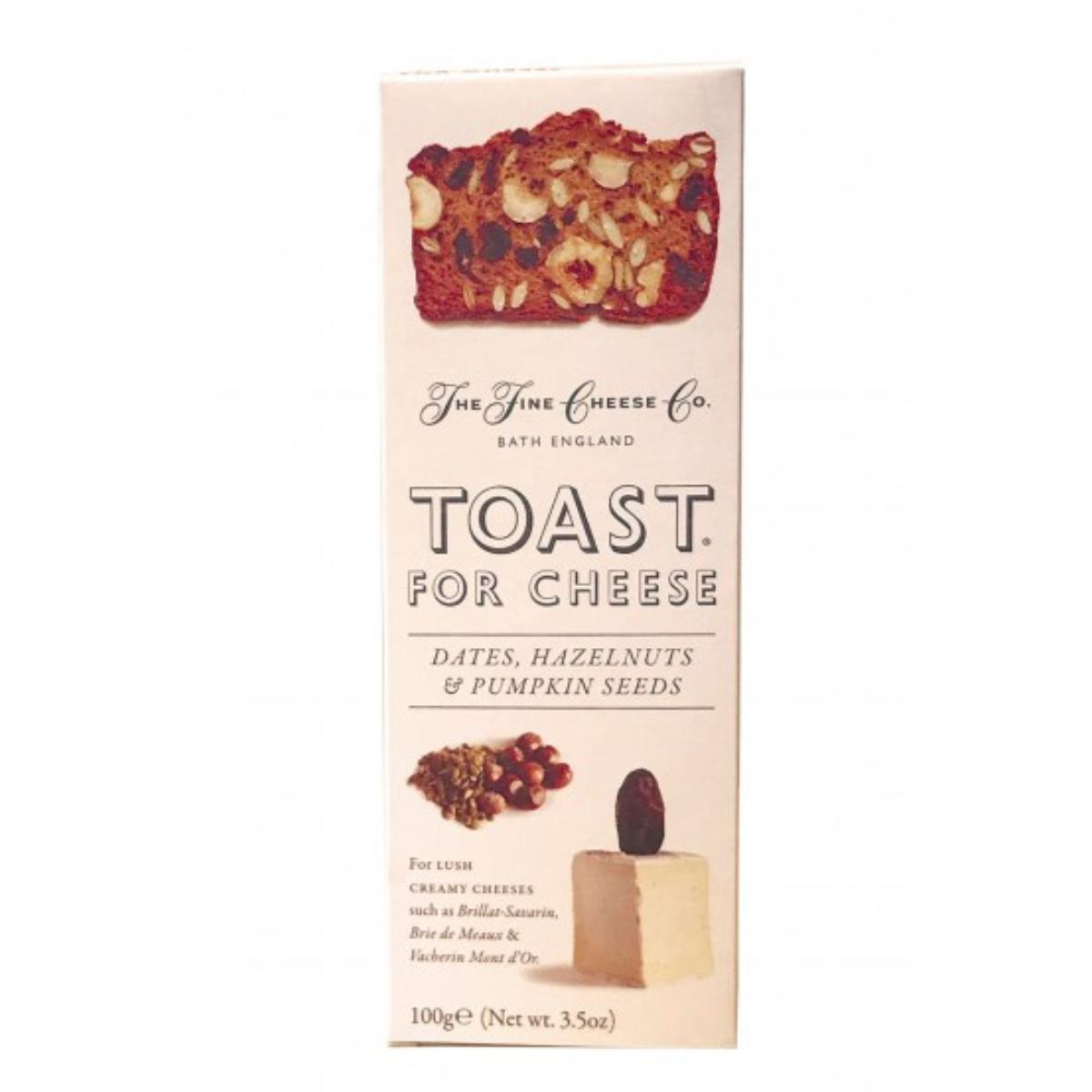 Tostadas con dátiles deshidratados, avellanas y semillas de calabaza