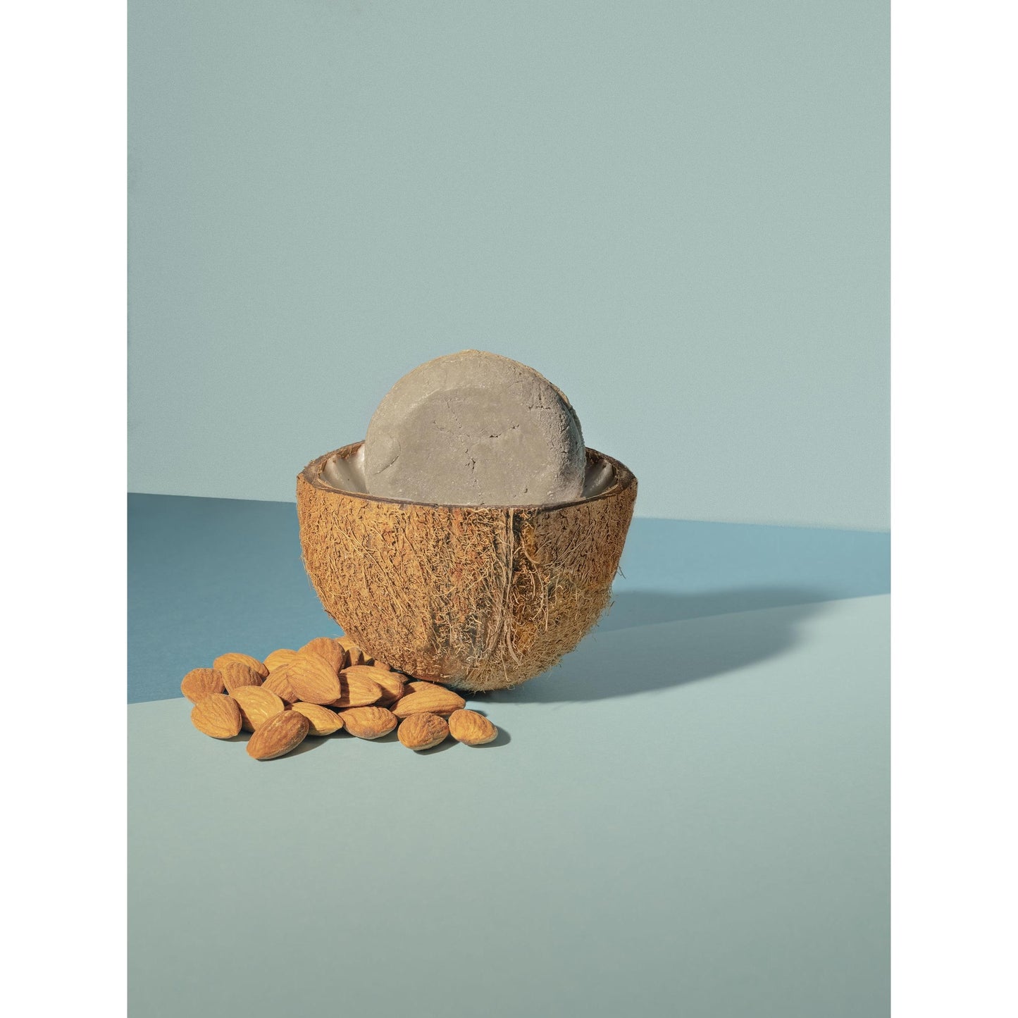 Champú sólido reparador coco y almendra Planeta Huerto 85 g