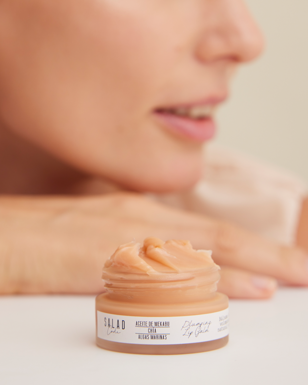 Bálsamo Labial Voluminizador, Salad Code, 15 ml