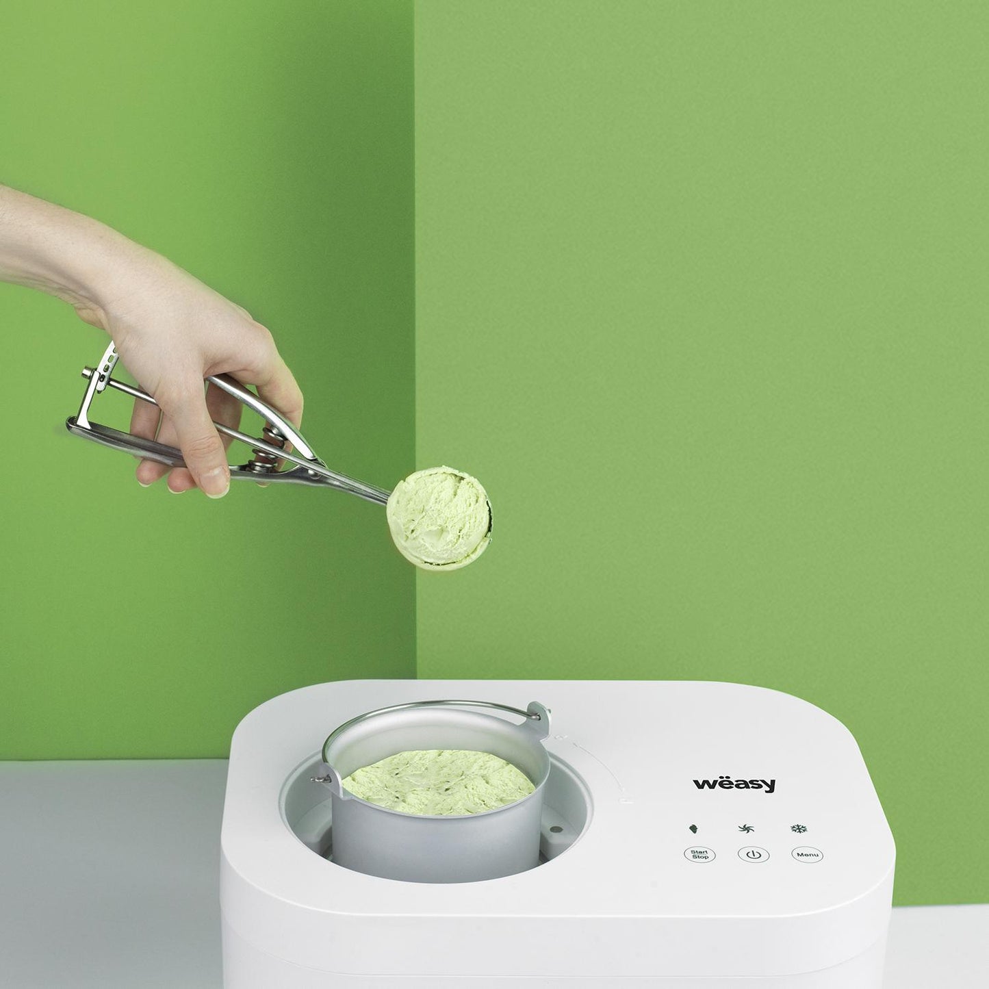 Weäsy Heladera YUM135 1L 100W