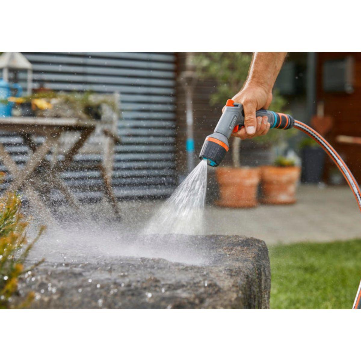Pistola de limpieza Gardena con boquilla ecoPulse