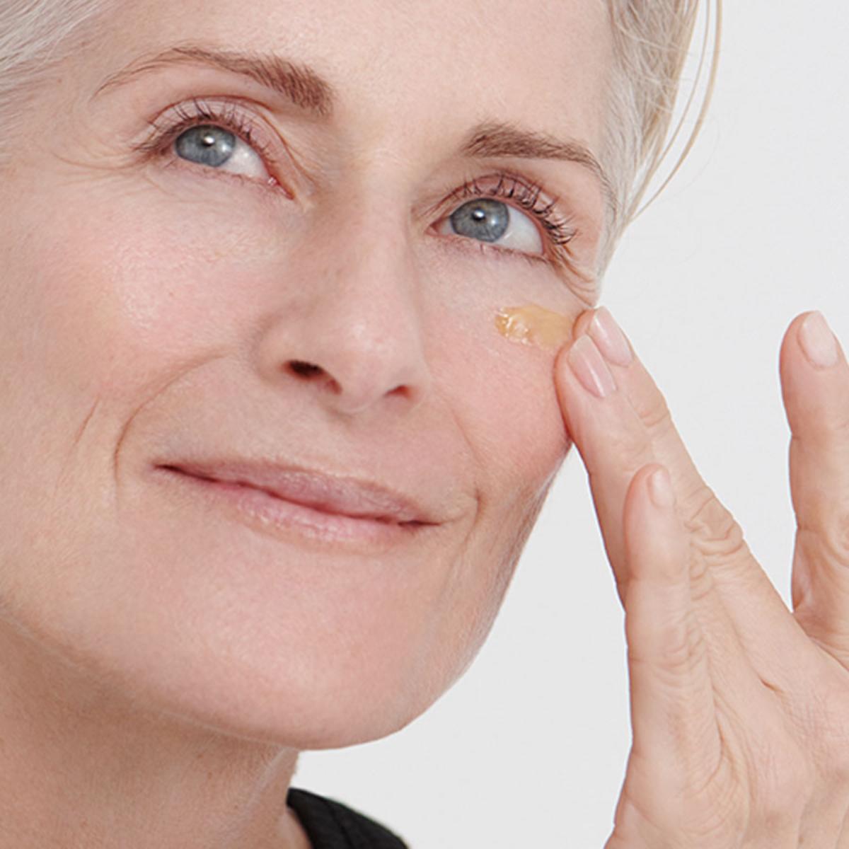 Sérum regenerador intensivo de ojos Dr. Hauschka 15 ml
