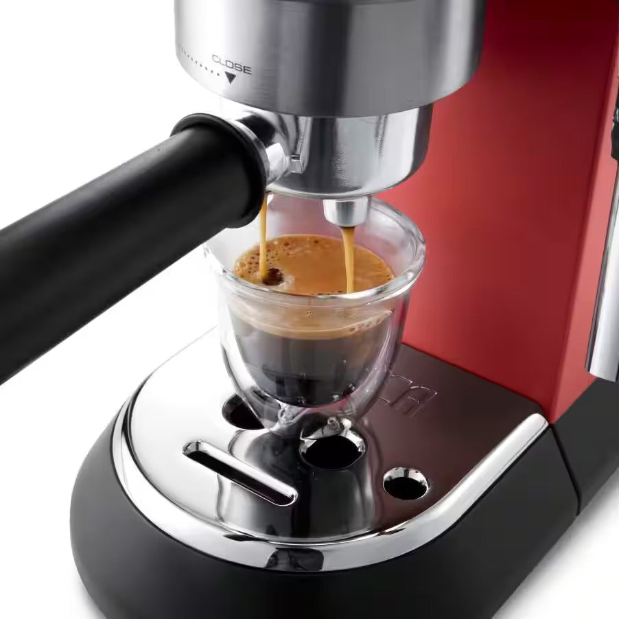 Delonghi Dedica Style Cafetera manual Espresso y Capuccino EC685.R rojo