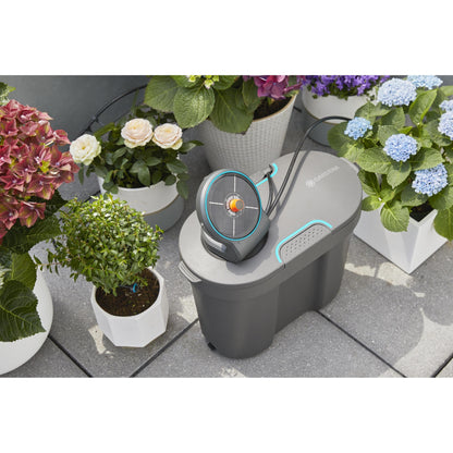 Set riego solar AquaBloom con depósito incluido Gardena