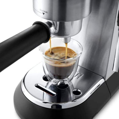 Delonghi Cafetera Bomba Espresso Dedica Style EC685.M plateada