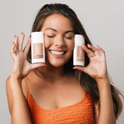 Protector solar con color SPF50 - Medium, Tannity 50 ml